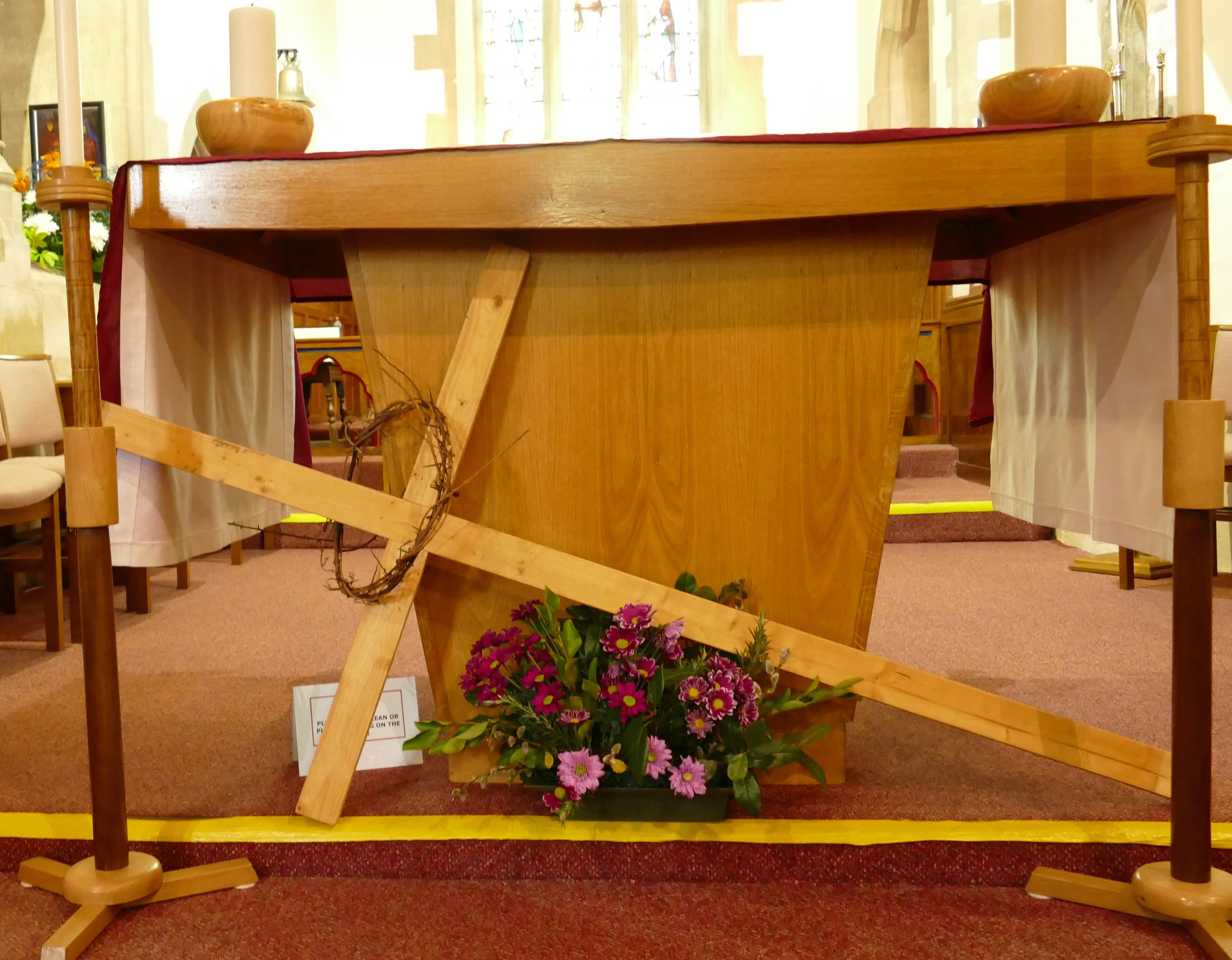 Good Friday- Friday 3rd April 12pm & 2pm