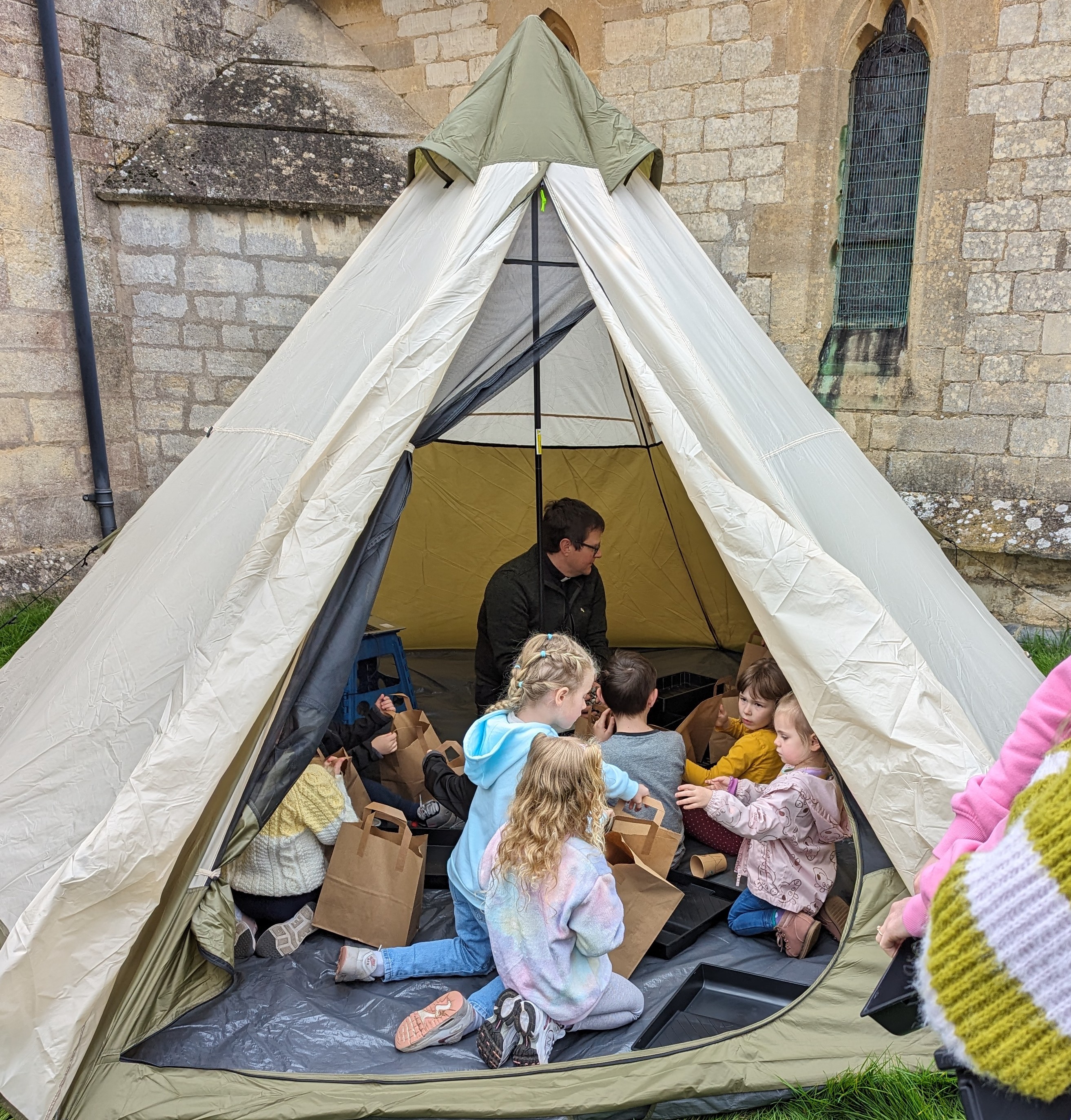 Messy Easter Tuesday 31st March 1.00pm-3.00pm